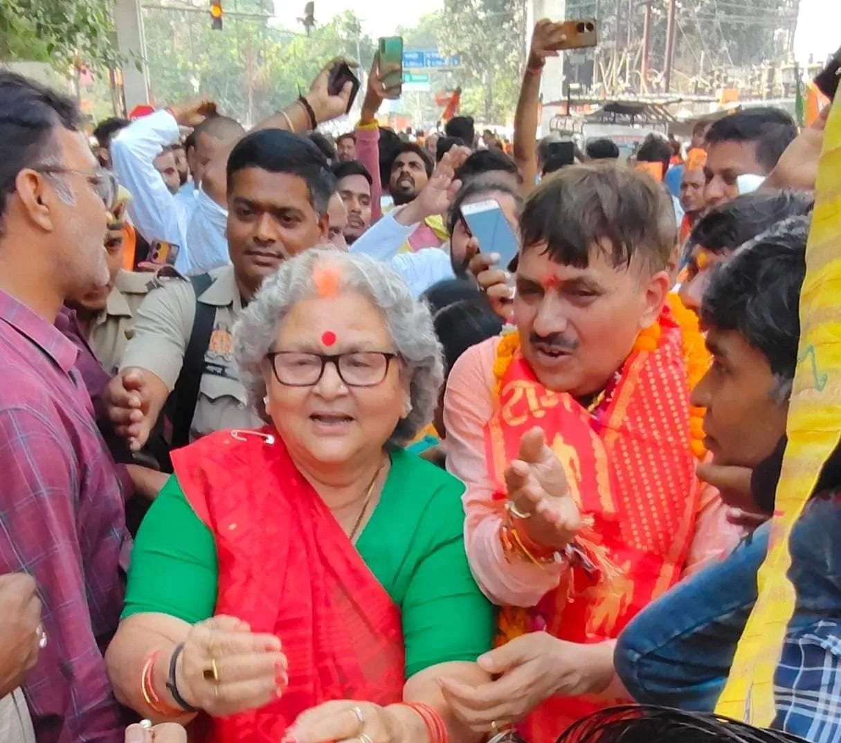 सीसामऊ से भाजपा प्रत्याशी सुरेश अवस्थी ने किया नामांकन 